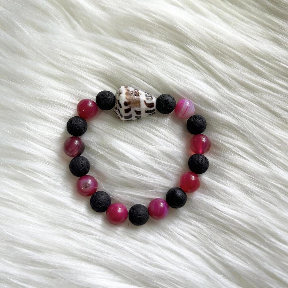 Hawaiian Hebrew Cone Shell Black Lava Rock Bead Pink Bead Stretchy Bracelet